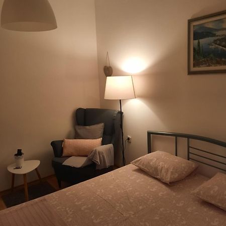 Apartmani Darko Kornić Εξωτερικό φωτογραφία