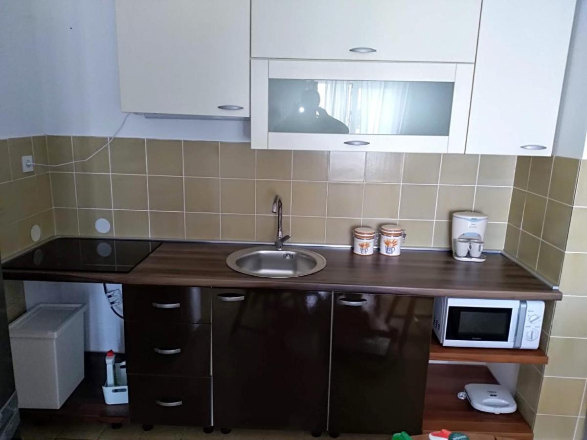 Apartmani Darko Kornić Εξωτερικό φωτογραφία